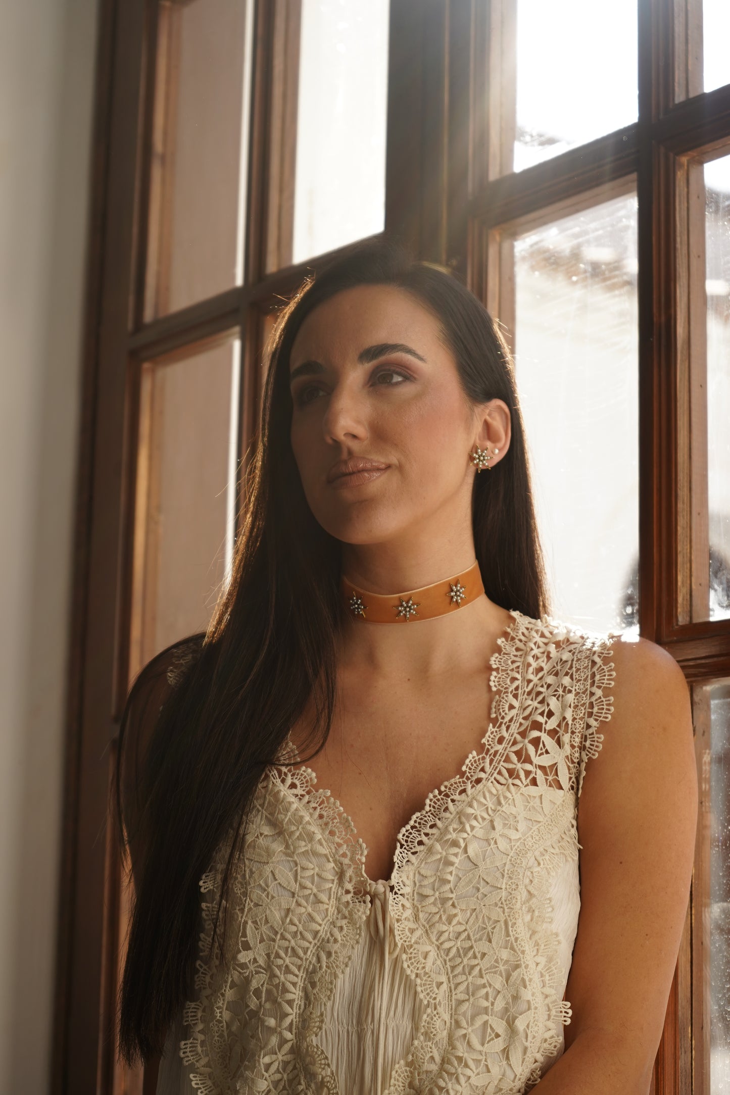 Choker Nessa