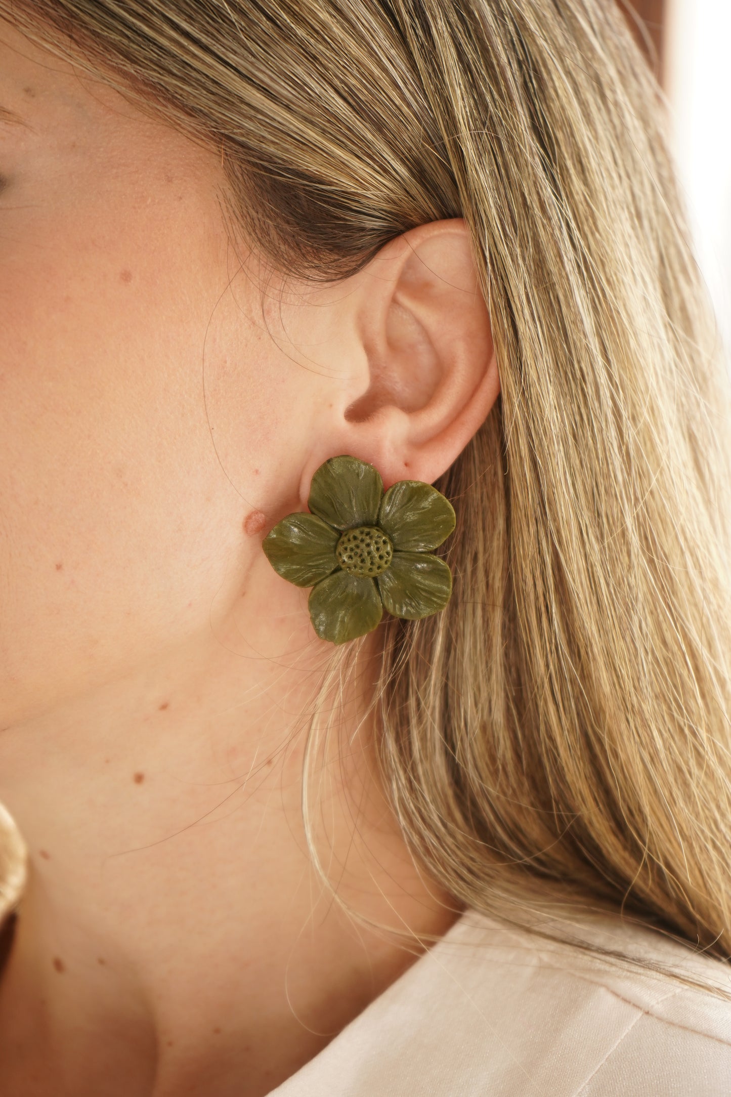 Pendientes Rafflesia Verde Oliva Holey